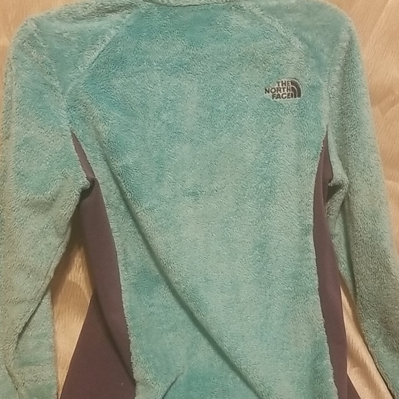 North face jacket with glovee - Picture 3 of 3